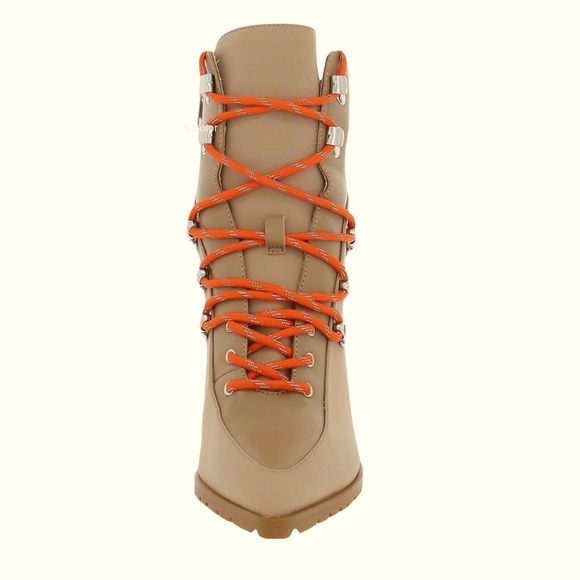 NWOB! Steve Madden KAREY Lace-Up Ankle Bootie - Picture 3 of 3